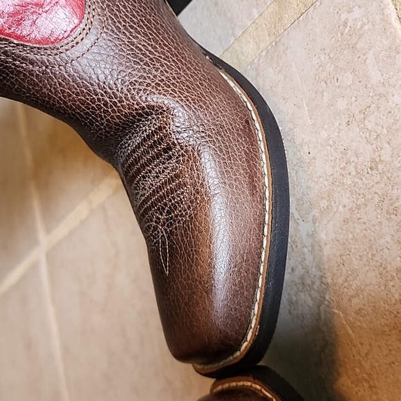 Ariat red and brown cowboy boots - Picture 4 of 8